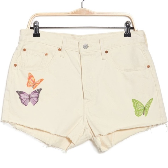 Levis 501 Womens Give Me Butterflies High Rise Denim Shorts NWT​​ - Picture 2 of 14